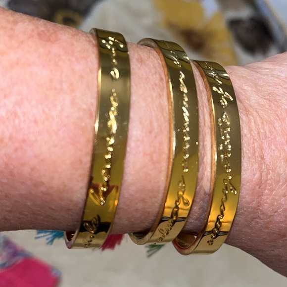 Closing Closet- Lilly Pullitzer bangle bracelets and bag. Only wore a few times. - Picture 5 of 5